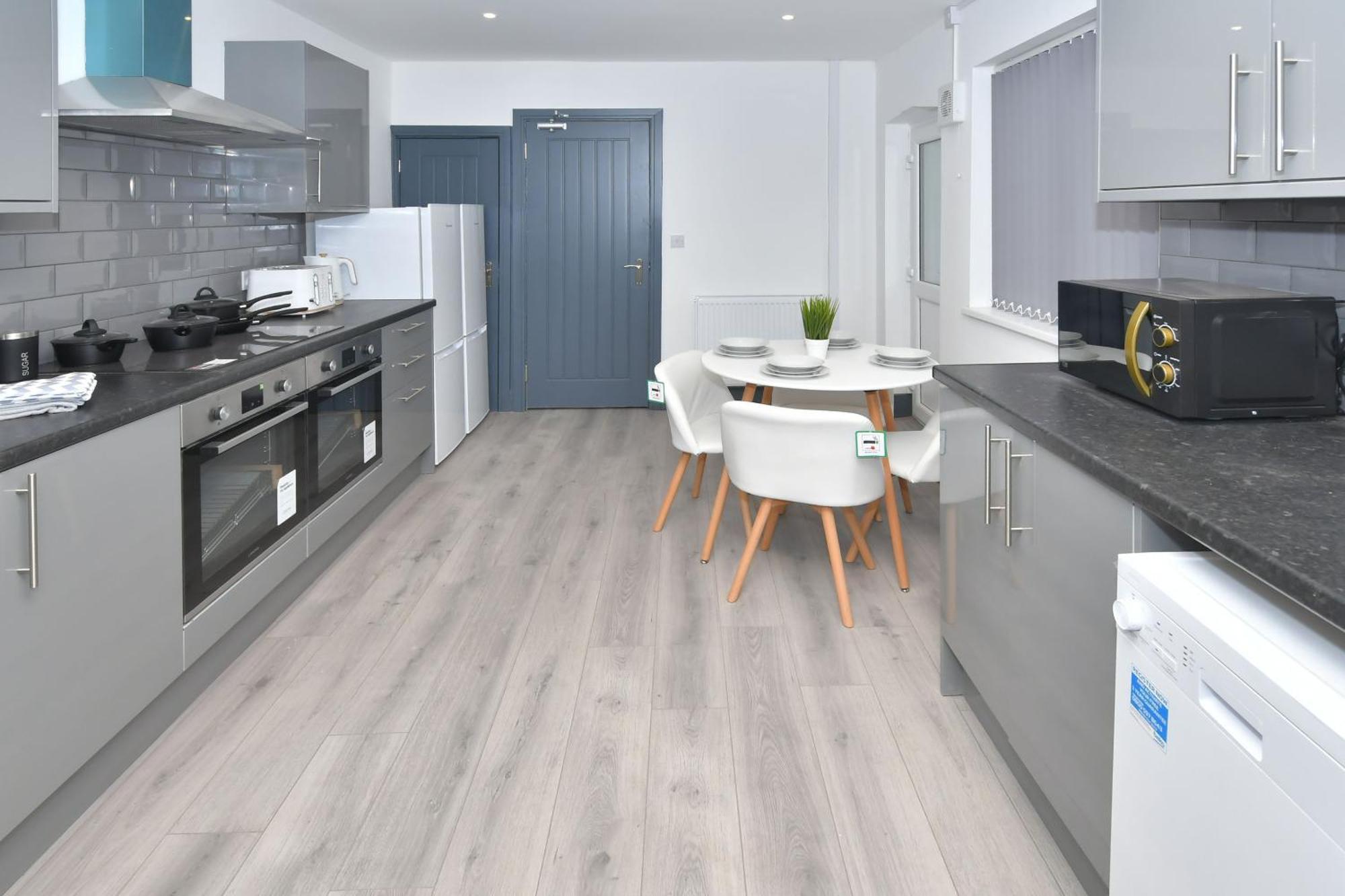Townhouse @ 24 Brunswick Place Stoke Etruria Екстер'єр фото